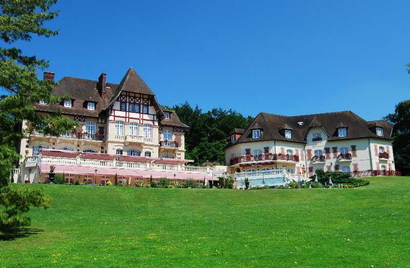 Le Chateau De La Tour Gouvieux Luaran gambar
